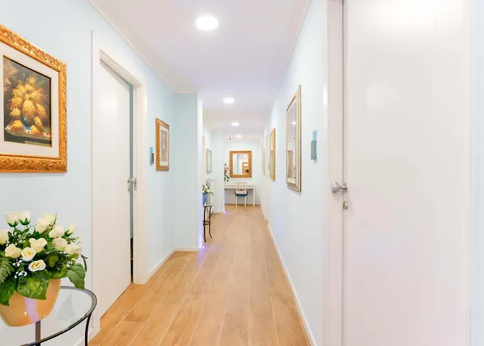 Albergo centrale: Al Teatro Lirico